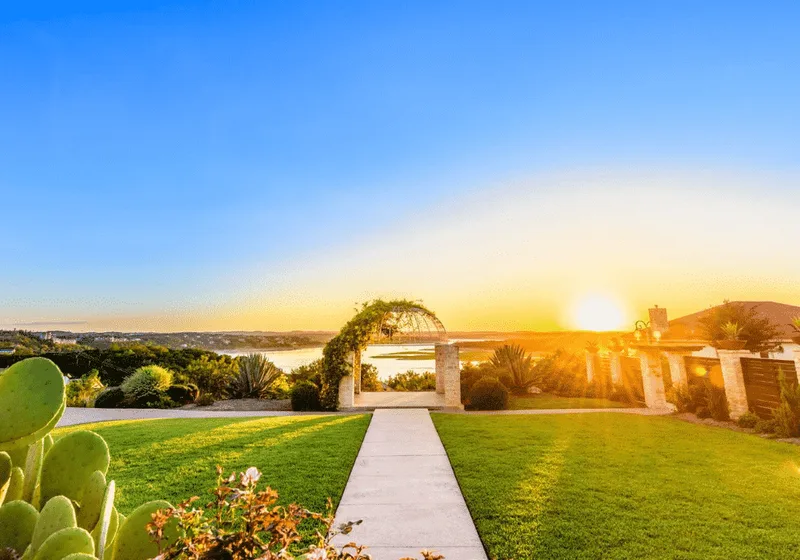 Best Lake Travis Hotels