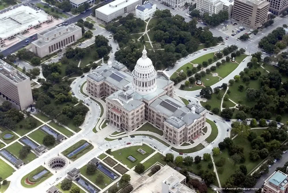 Eyes Over Austin - Private Tour by Sky Tour Adventures in Austin photo 4
